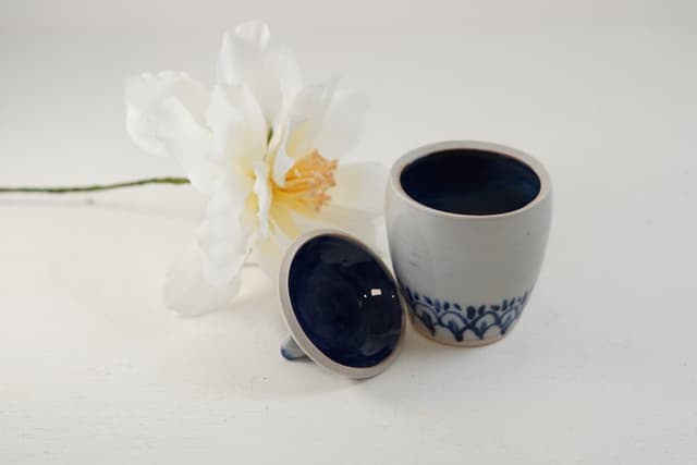 Ceramic cups with flower